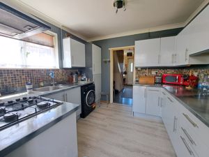 Kitchen - click for photo gallery